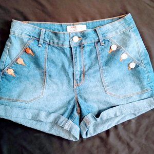 Mid-Waist shorts